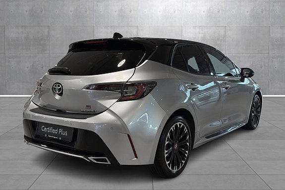 Toyota Corolla 5 of 19