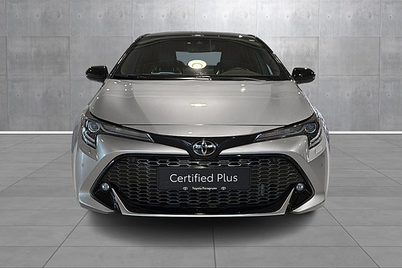 Toyota Corolla 8 of 19