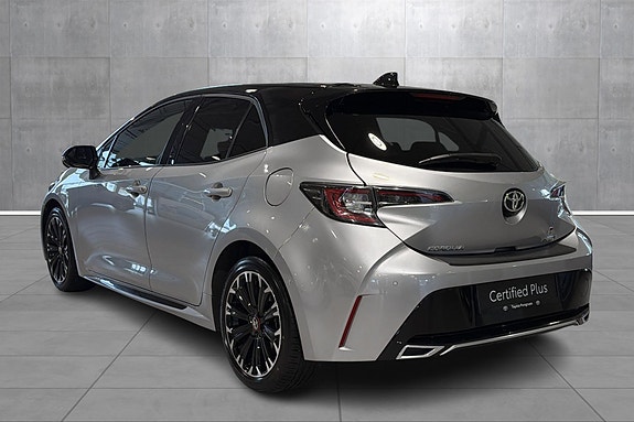 Toyota Corolla 3 of 19