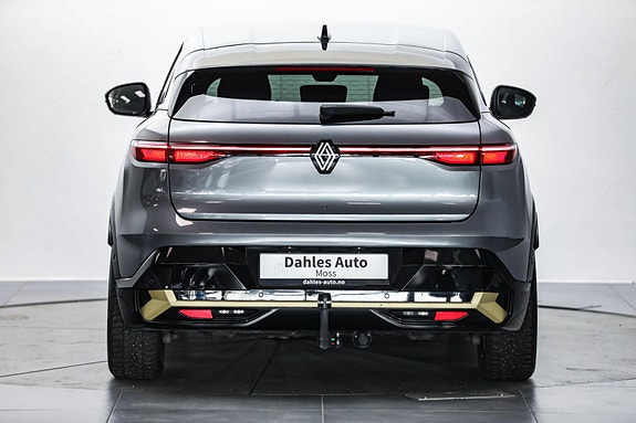 Renault Megane E-Tech 4 of 30