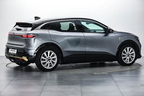 Renault Megane E-Tech 3 of 30