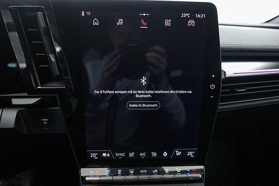 Renault Megane E-Tech 26 of 30
