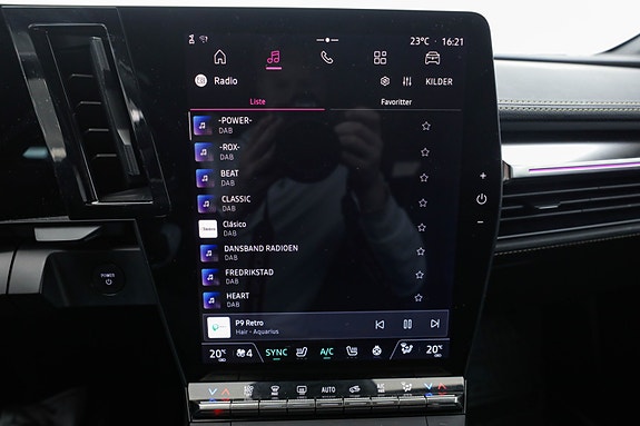 Renault Megane E-Tech 28 of 30