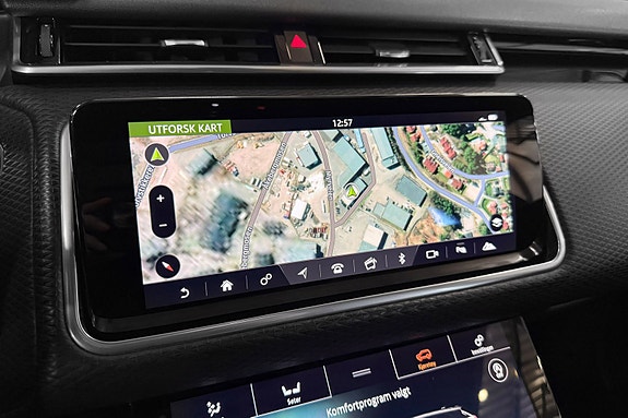 Land Rover Range Rover Velar 30 of 30