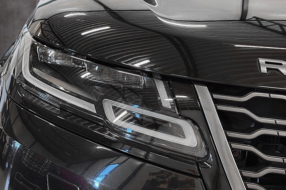 Land Rover Range Rover Velar 13 of 30