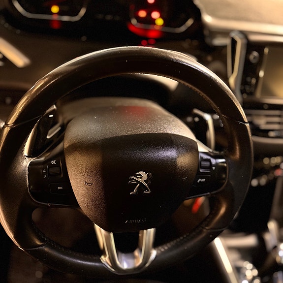 Peugeot 208 19 of 19