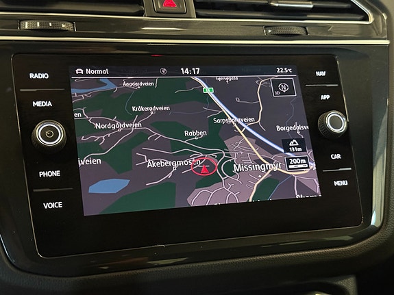 Volkswagen Tiguan 16 of 21