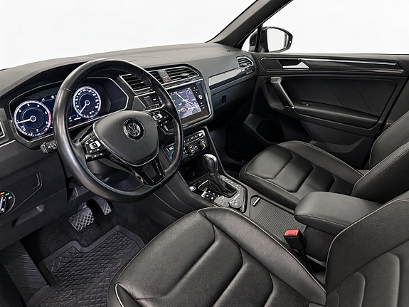 Volkswagen Tiguan 9 of 21