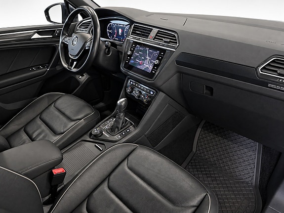 Volkswagen Tiguan 12 of 21