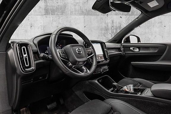Volvo XC40 18 of 29