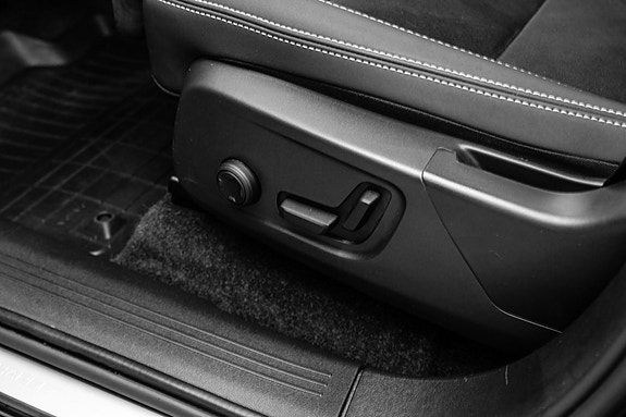 Volvo XC40 19 of 29
