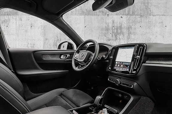 Volvo XC40 26 of 29