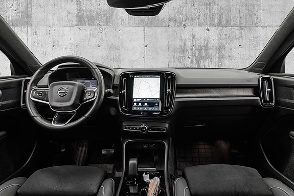 Volvo XC40 21 of 29