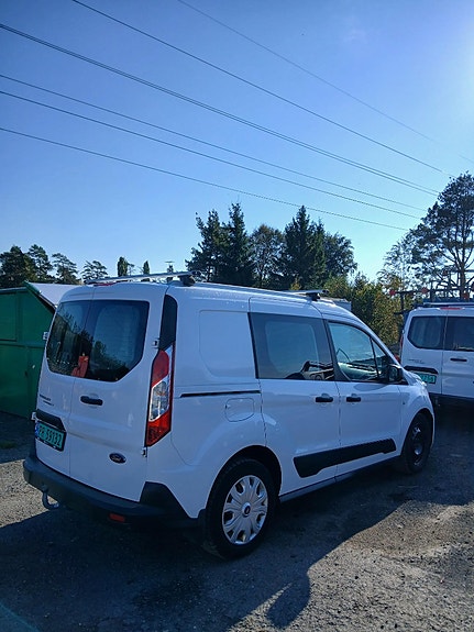 Ford Transit Connect 6 of 10
