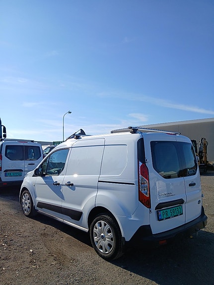 Ford Transit Connect 4 of 10