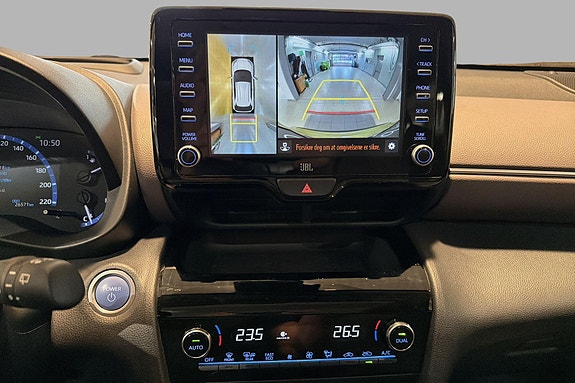 Toyota Yaris Cross 14 of 19