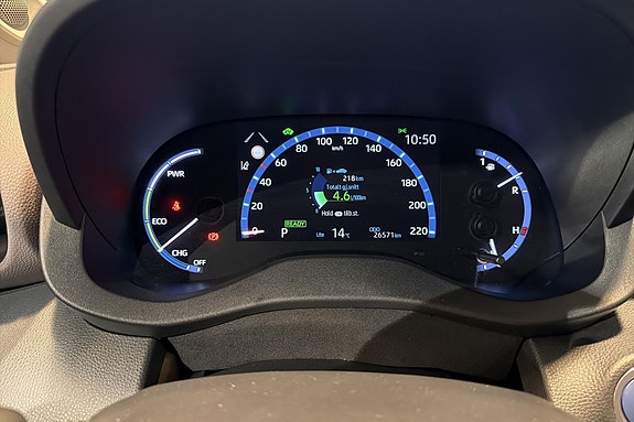 Toyota Yaris Cross 12 of 19