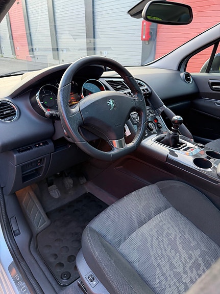 Peugeot 3008 27 of 30