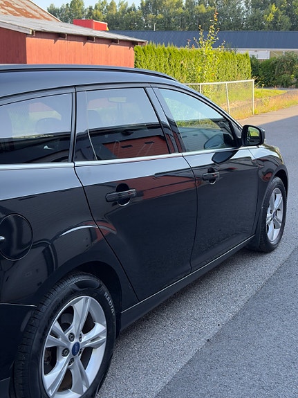 Ford Focus 9 of 30