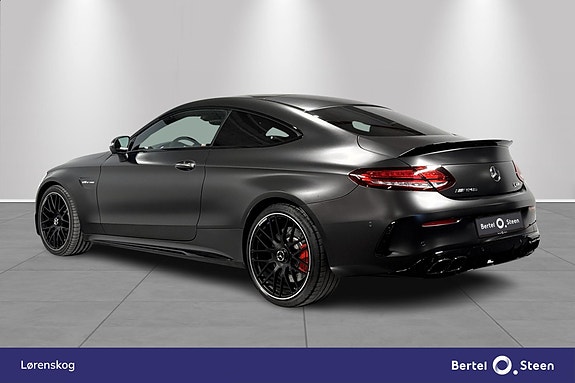 Mercedes-Benz C63 3 of 30