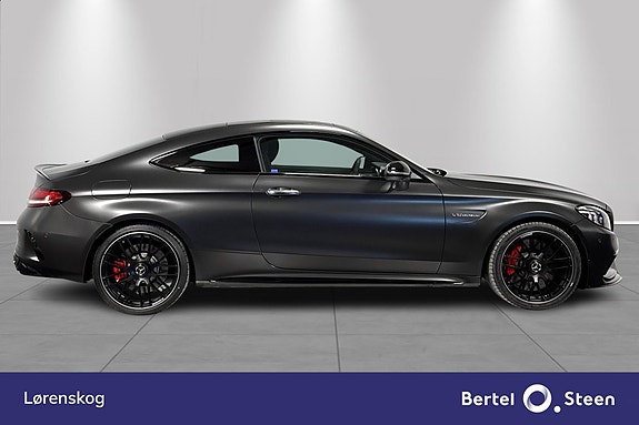 Mercedes-Benz C63 6 of 30