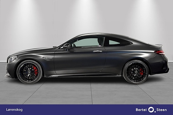 Mercedes-Benz C63 2 of 30