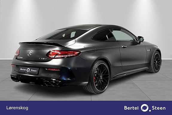 Mercedes-Benz C63 5 of 30