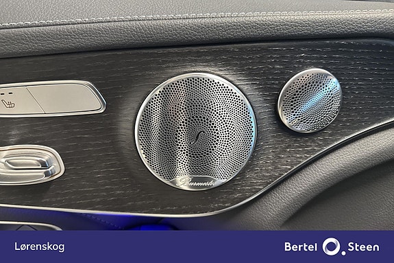 Mercedes-Benz C63 14 of 30