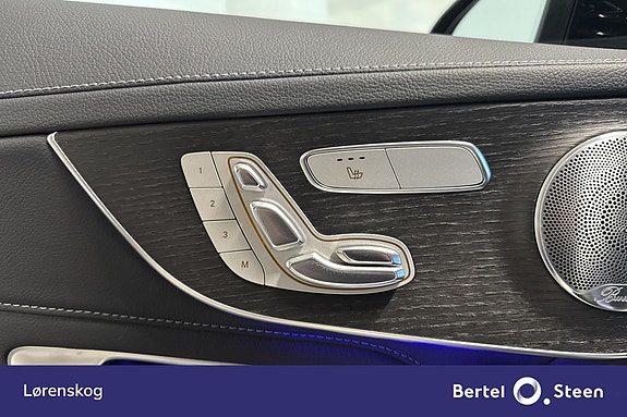 Mercedes-Benz C63 13 of 30