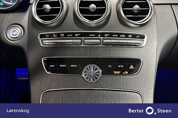 Mercedes-Benz C63 29 of 30