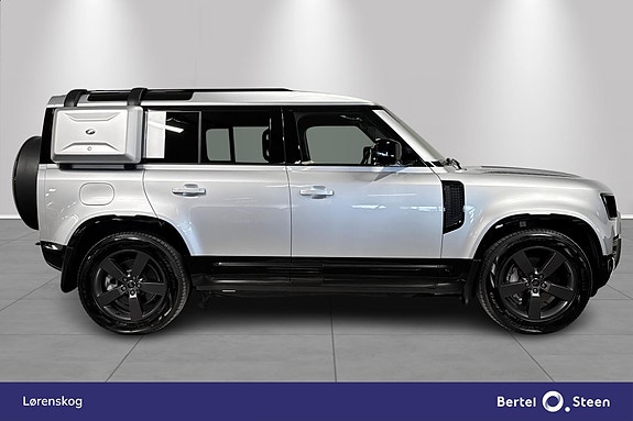 Land Rover Defender 110 6 of 30