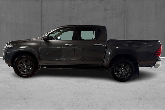 Toyota HiLux 8 of 17
