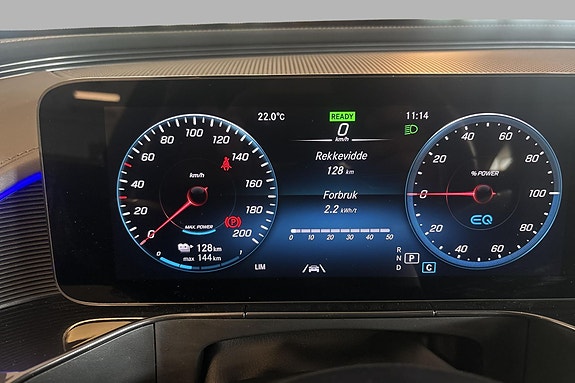 Mercedes-Benz EQC400 17 of 27