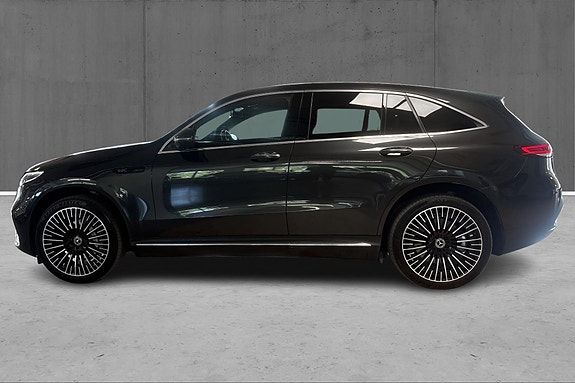 Mercedes-Benz EQC400 8 of 27