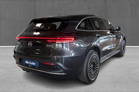 Mercedes-Benz EQC400 5 of 27