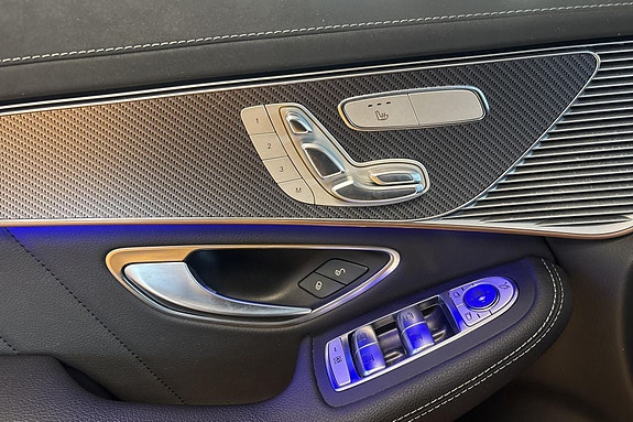 Mercedes-Benz EQC400 16 of 27