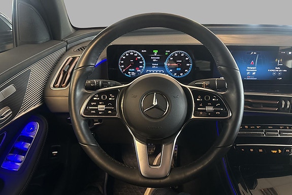 Mercedes-Benz EQC400 13 of 27