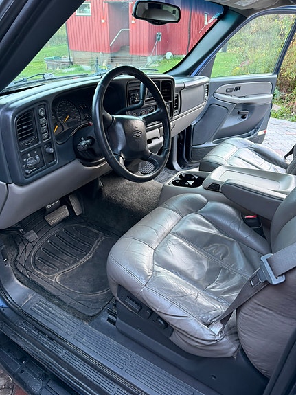 Chevrolet Tahoe 6 of 10
