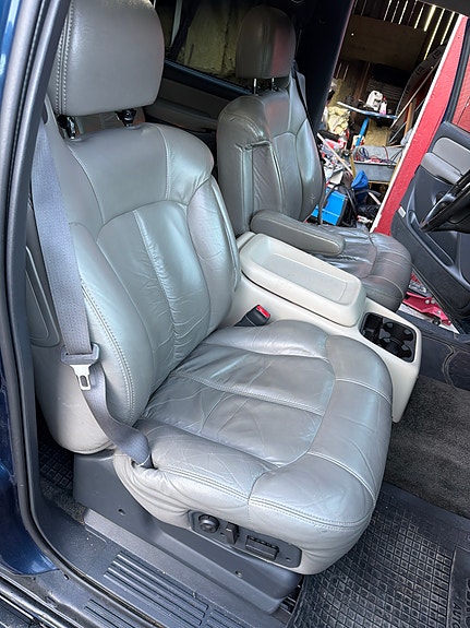 Chevrolet Tahoe 7 of 10