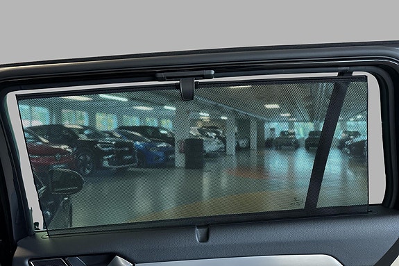 Volkswagen Passat 18 of 25