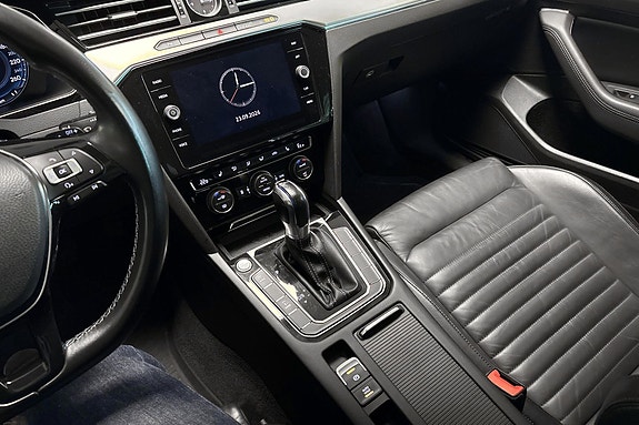 Volkswagen Passat 14 of 25