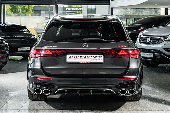 Mercedes-Benz E53 6 of 30