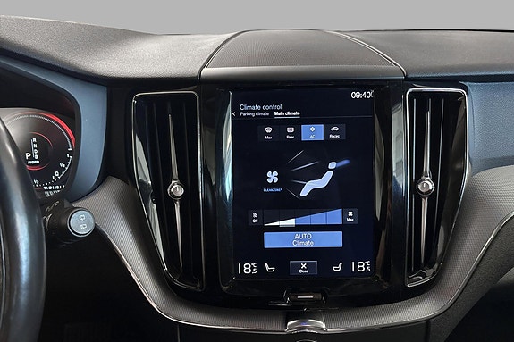 Volvo XC60 17 of 28