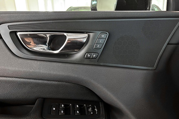 Volvo XC60 22 of 28