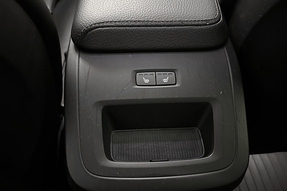 Volvo XC60 23 of 28