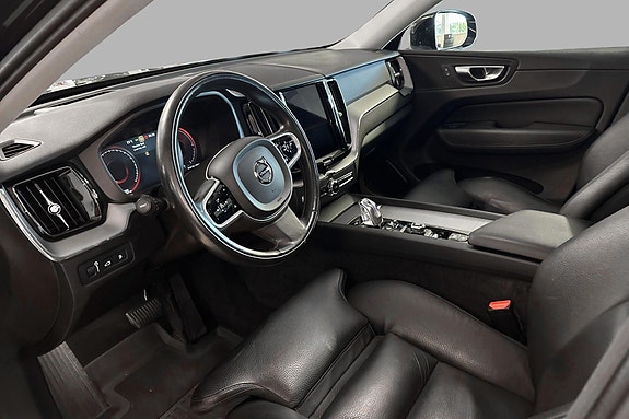 Volvo XC60 9 of 28