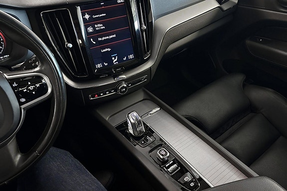 Volvo XC60 15 of 28