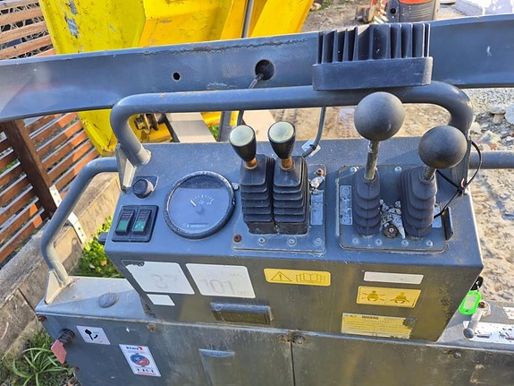 Andre Compact dumper dt15 9 of 11