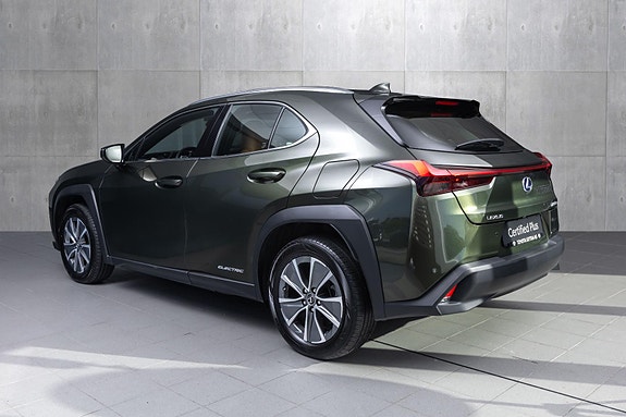 Lexus UX300e 4 of 25