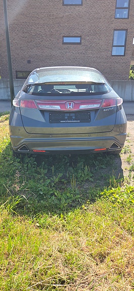 Honda Civic 2 of 7